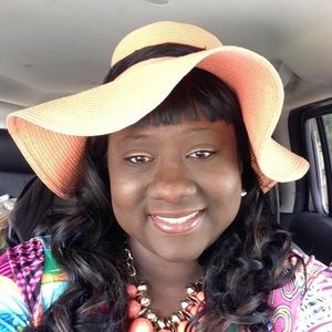 Meet your Posher, Katina